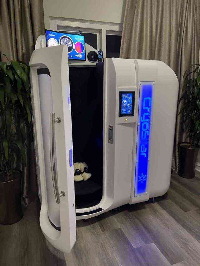 VACUACTIVUS Cryostar Antarctica Electric Open Head Cryotherapy Chamber – SIMPLE